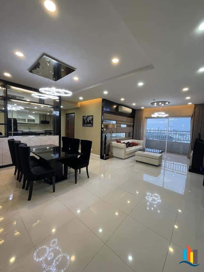 Căn hộ 3PN Sunrise City Central 147 m2 cho thuê giá rẻ, hợp đồng dài hạn